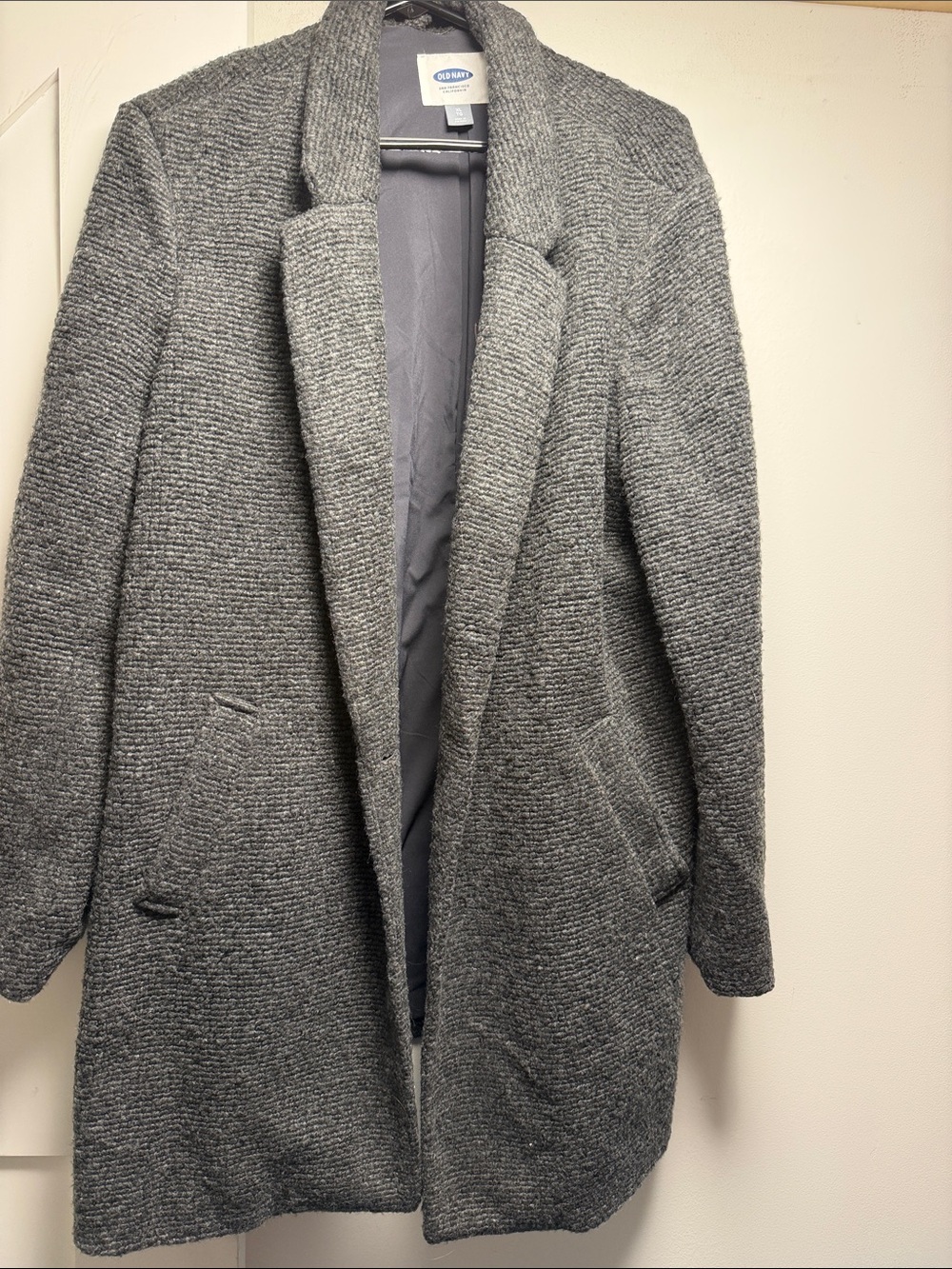 Old Navy Wonen’s  Gray Textured Open-Front Pea Coat. XL